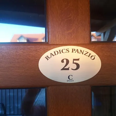 Pensjonat Radics Panzio Etterem Es Piheno Koezpont