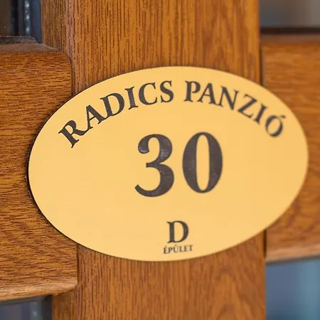 Radics Panzio Etterem Es Piheno Koezpont Letenye