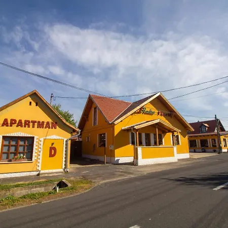 게스트하우스 Radics Panzio Etterem Es Piheno Koezpont