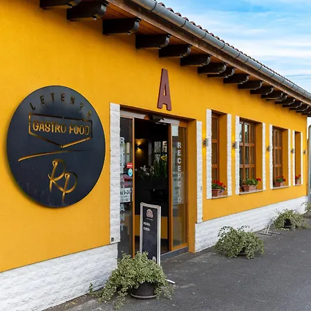 Radics Panzio Etterem Es Piheno Koezpont Letenye