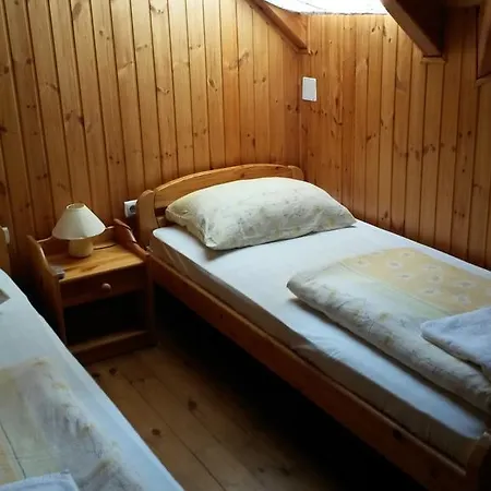 Gasthof Radics Panzio Etterem Es Piheno Koezpont *
